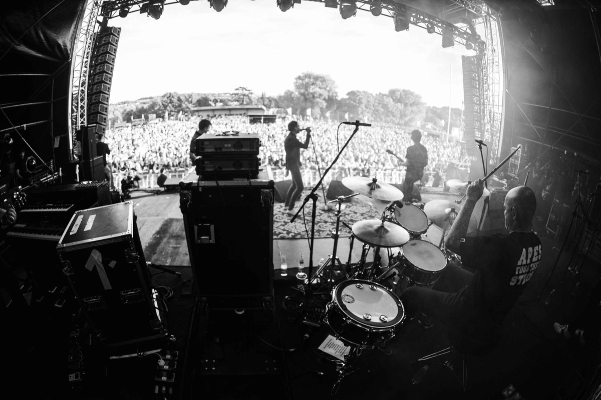 Shed Seven tweet media