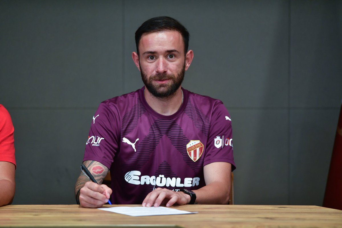 inegolsporsk's tweet photo. SERDARCAN ERALP İLE ANLAŞTIK

İnegölspor’umuz, Gençlerbirliği’nden orta saha oyuncusu Serdarcan Eralp ile 1 yıllık anlaşma sağladı.

https://t.co/FMMG9avEj8 https://t.co/LwGNOyp1t1