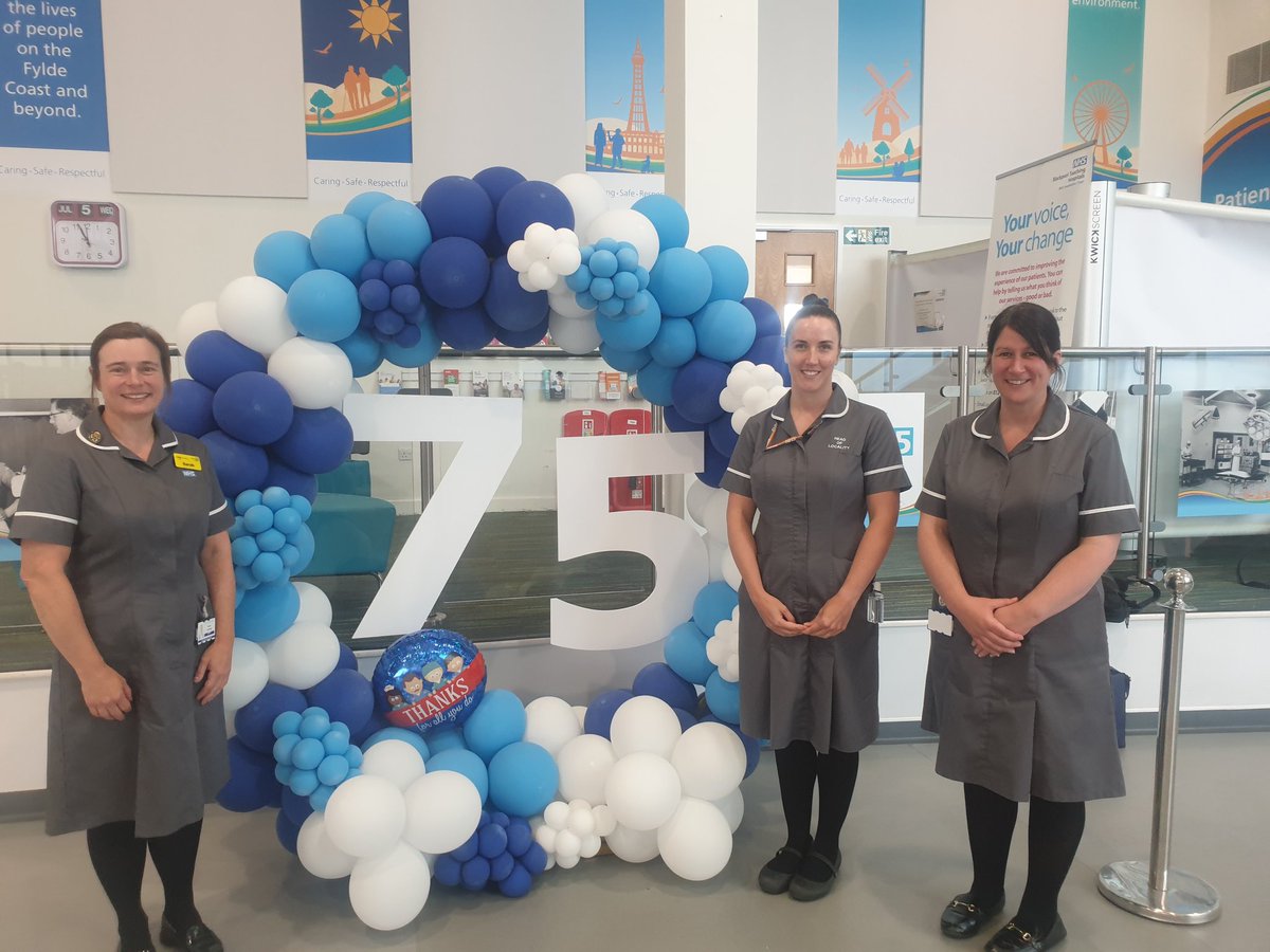 Walkabout and our chance to celebrate the NHS. Welcome to the locality team Sarah #physiotherapist #nurse #OT #proudofcommunity