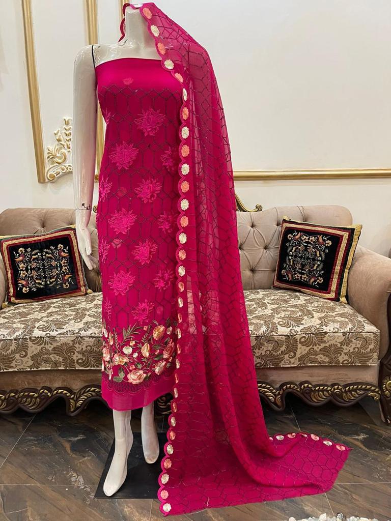 Inayafatima5's tweet photo. *🎊Fine Embroidered Outfit Along With Same Stitched Sequins Having Cutwork Borders  Dupatta🎊* 

2 piece suits
    👚 shirt &amp; Dupatta 
Stuff : pure soft chiffon 
*Price : 3800/-*
#inaya_boutique_center 
#CashOnDelivery 
#For_Orders 
#Whatsapp
 0314 6357358 https://t.co/Cy1oUw3lef