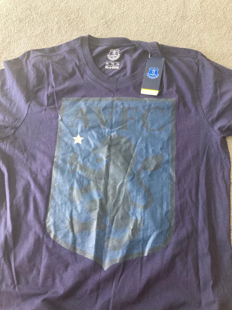 What’s worse than a half/half scarf…… 

Yes…. This…. 😬🤐

<a href="/Everton/">Everton</a> <a href="/AVFCOfficial/">Aston Villa</a> 

#villarton #avfc