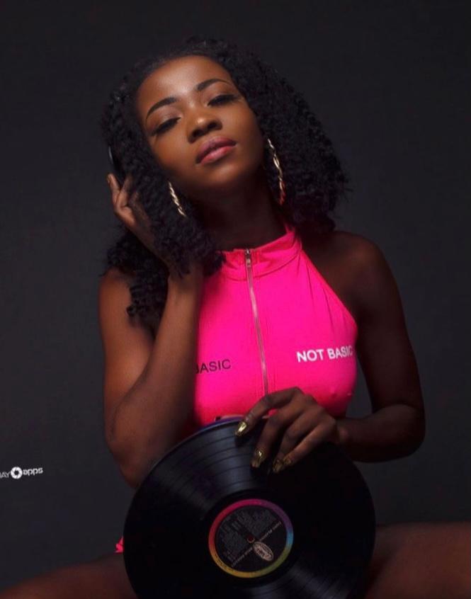 #WeekendRush is here with a new flavour!!

Join <a href="/JonnyStone_/">Jonny</a> x <a href="/djnycegh/">Nyce dj</a> let's jam!!!!!🔥🔥