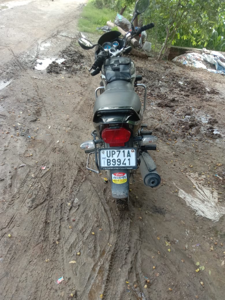 #कानपुर ₹1000 की रिश्वत नहीं दी तो HSRP नंबर प्लेट पर <a href="/kanpurtraffic/">KANPUR NAGAR TRAFFIC POLICE</a> TSI अशोक कुमार सिंह ने वर्दी का रौब दिखाकर ₹5000 का चालान कर दिया,
बोला नंबर प्लेट दिख नहीं रही है और फतेहपुर की गाड़ी है, <a href="/kanpurnagarpol/">POLICE COMMISSIONERATE KANPUR NAGAR</a> <a href="/JagranNews/">Dainik Jagran</a> <a href="/uptrafficpolice/">UP Traffic Police</a> <a href="/CMOfficeUP/">CM Office, GoUP</a> <a href="/ANINewsUP/">ANI UP/Uttarakhand</a> <a href="/UPTakOfficial/">UP Tak</a>