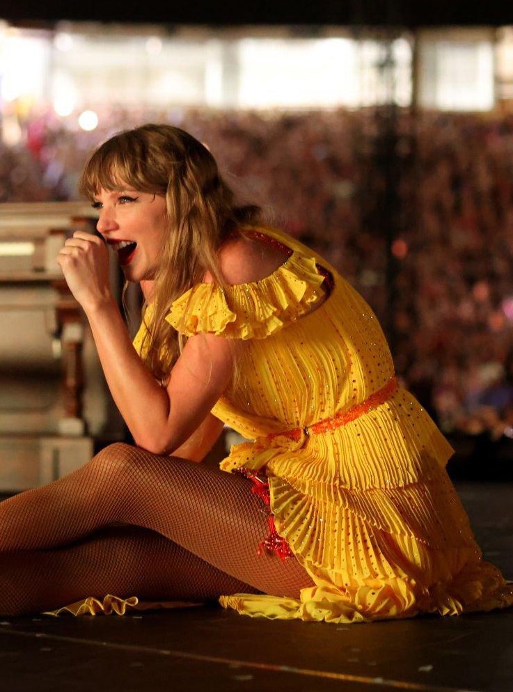 best of swift ❁ tweet media