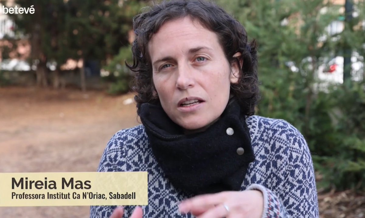 inscanoriac's tweet photo. Convençudes que la cultura de la pau l'hem de cultivar també des de les escoles i instituts. Ahir es va estrenar el doc. "Controvèrsia a l'aula" d'@escolapau
i @foradequadre  a @beteve.
Gràcies per fer-nos partícips d'un projecte tan bonic.@MireiaMas #NuriaHuertas @Marinacaireta https://t.co/vrnLy2UyBu