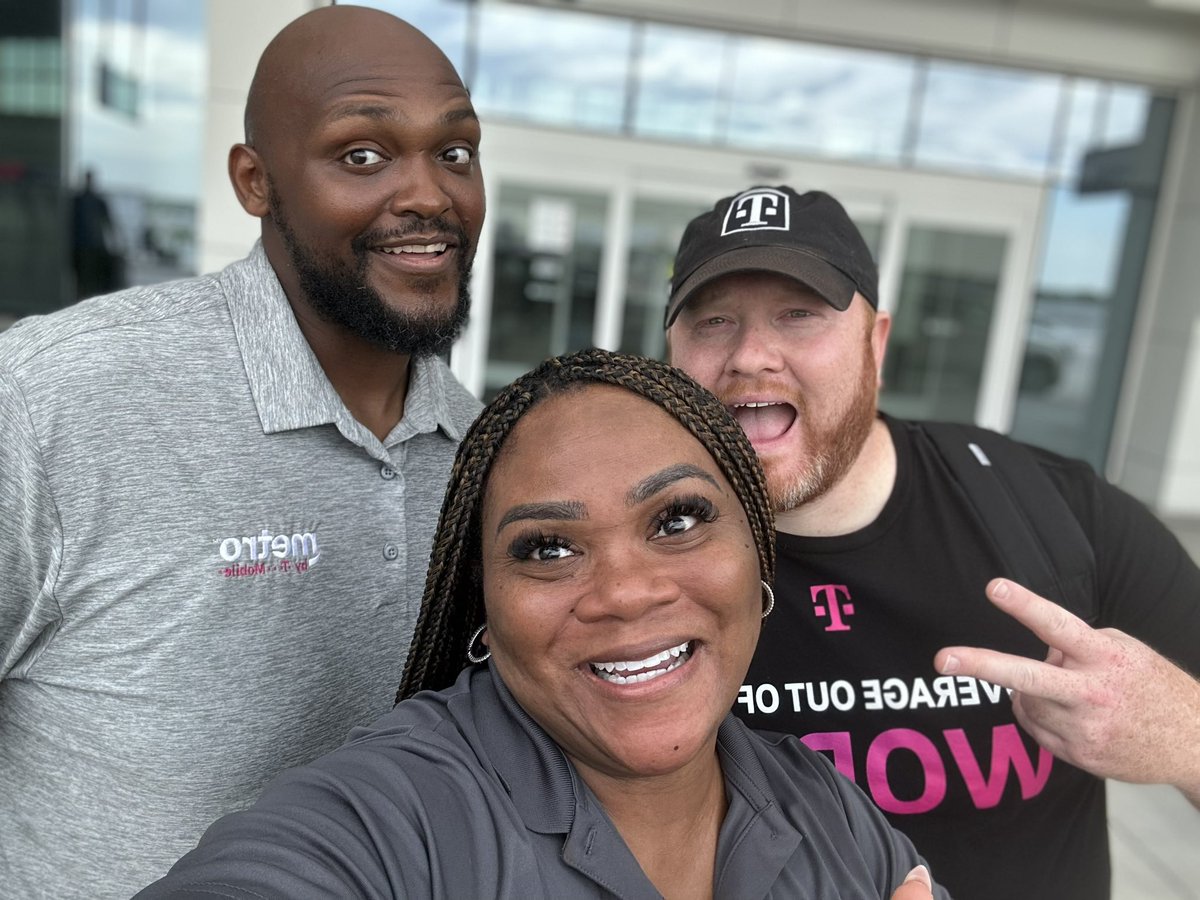 JP Davis (@thejpdavis) on Twitter photo Awesome week rolling with these two rock stars <a href="/thereal_ERICKA/">Ericka Lambert Lewis</a> <a href="/raclift92/">Alex Clift</a>! Can’t wait to do it again 👊🏾 #TWork Awesome week rolling with these two rock stars <a href="/thereal_ERICKA/">Ericka Lambert Lewis</a> <a href="/raclift92/">Alex Clift</a>! Can’t wait to do it again 👊🏾 #TWork