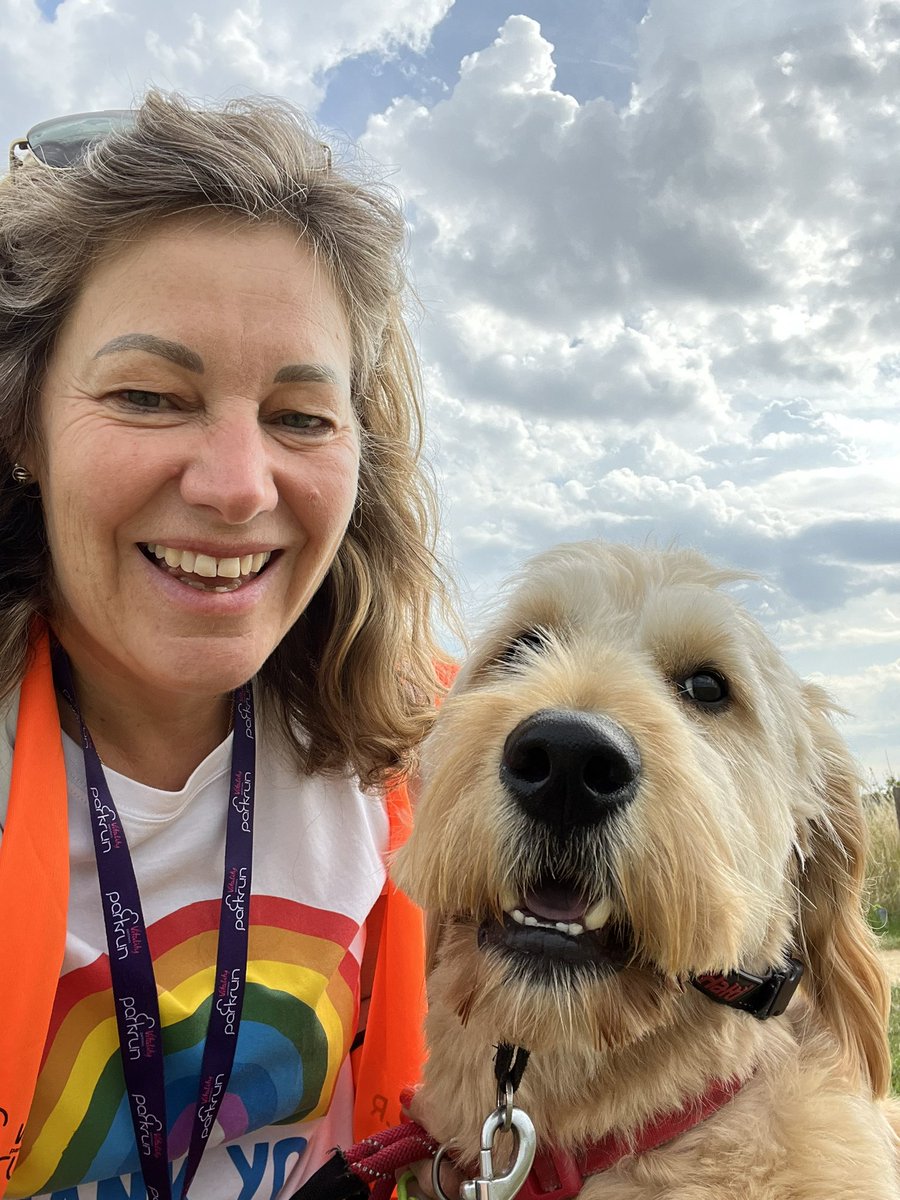 sarahs42's tweet photo. Tailwalking @parkrunUK today for @NHSEngland birthday 💙 https://t.co/rnVO5Sw3dP