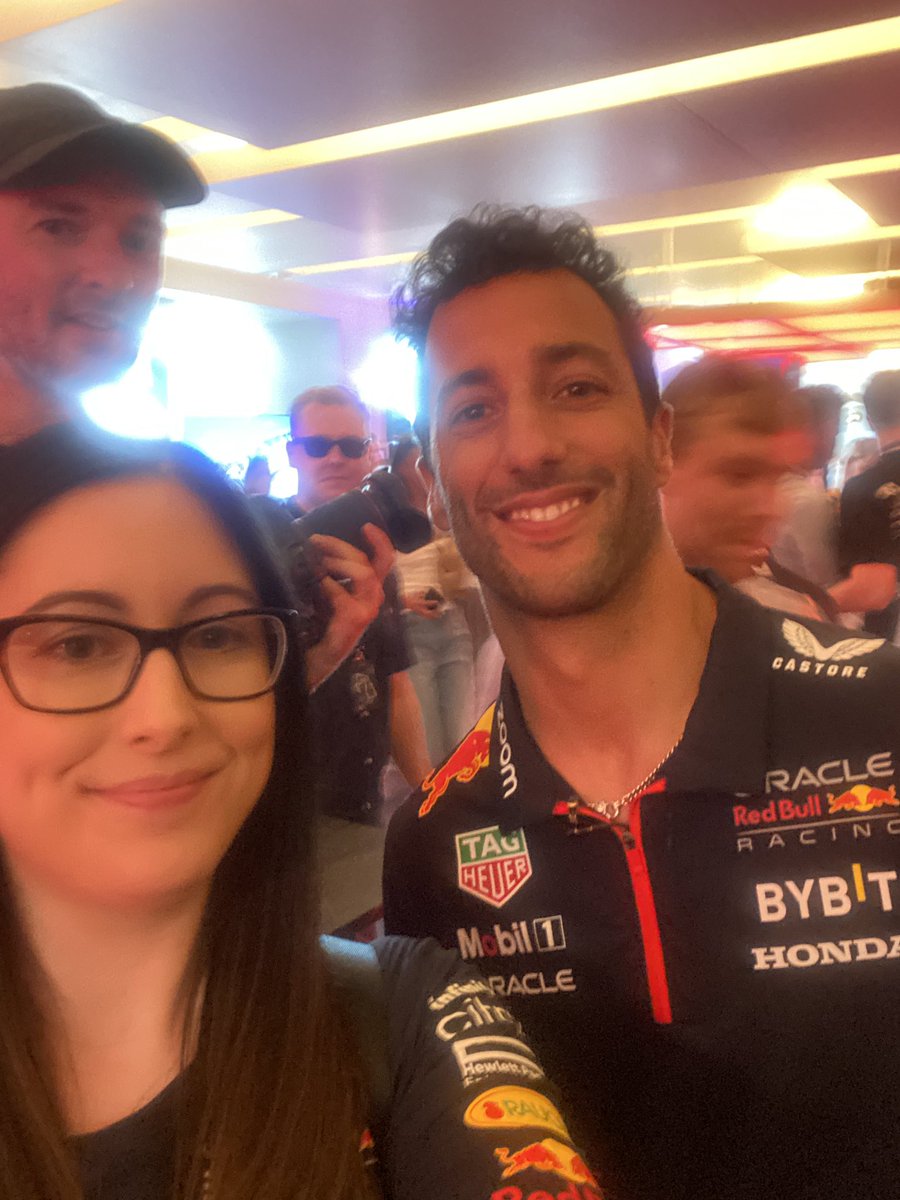 carly_9x's tweet photo. I had the best day yesterday with @redbullracing at the @HiltonGardenInn casually meeting the man that got me into F1 in the first place ๐ฅน๐ฅน๐ฅน #Redbullpoleposition https://t.co/1LPcX0t69p