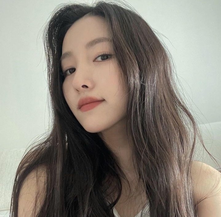 mjstudyves's tweet photo. hii, i’m mj ! not new to #studytwtph and i’m looking for more moots and friends!

❀ about me :
❀ filo, she/her
❀ isfp, 07 liner
❀ incoming grade 11 stem student 
❀ loves: kpop, wattpad, reading, books, listening to music...while studying also

♡ / ↻ to be moots https://t.co/dpQVGHwJR2