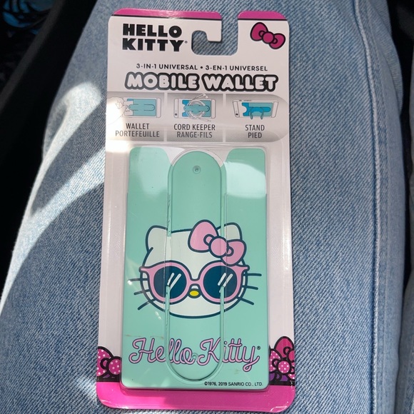 515jackie's tweet photo. So good I had to share! Check out all the items I'm loving on @Poshmarkapp #poshmark #fashion #style #shopmycloset #loft #hellokitty: https://t.co/3cFQKQRPfl https://t.co/ZyuPgFZ2H6