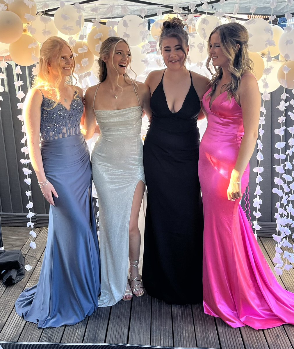 SaffronHerbert's tweet photo. Prom 2023 @StMartinsInfo https://t.co/6e2hBraCsD