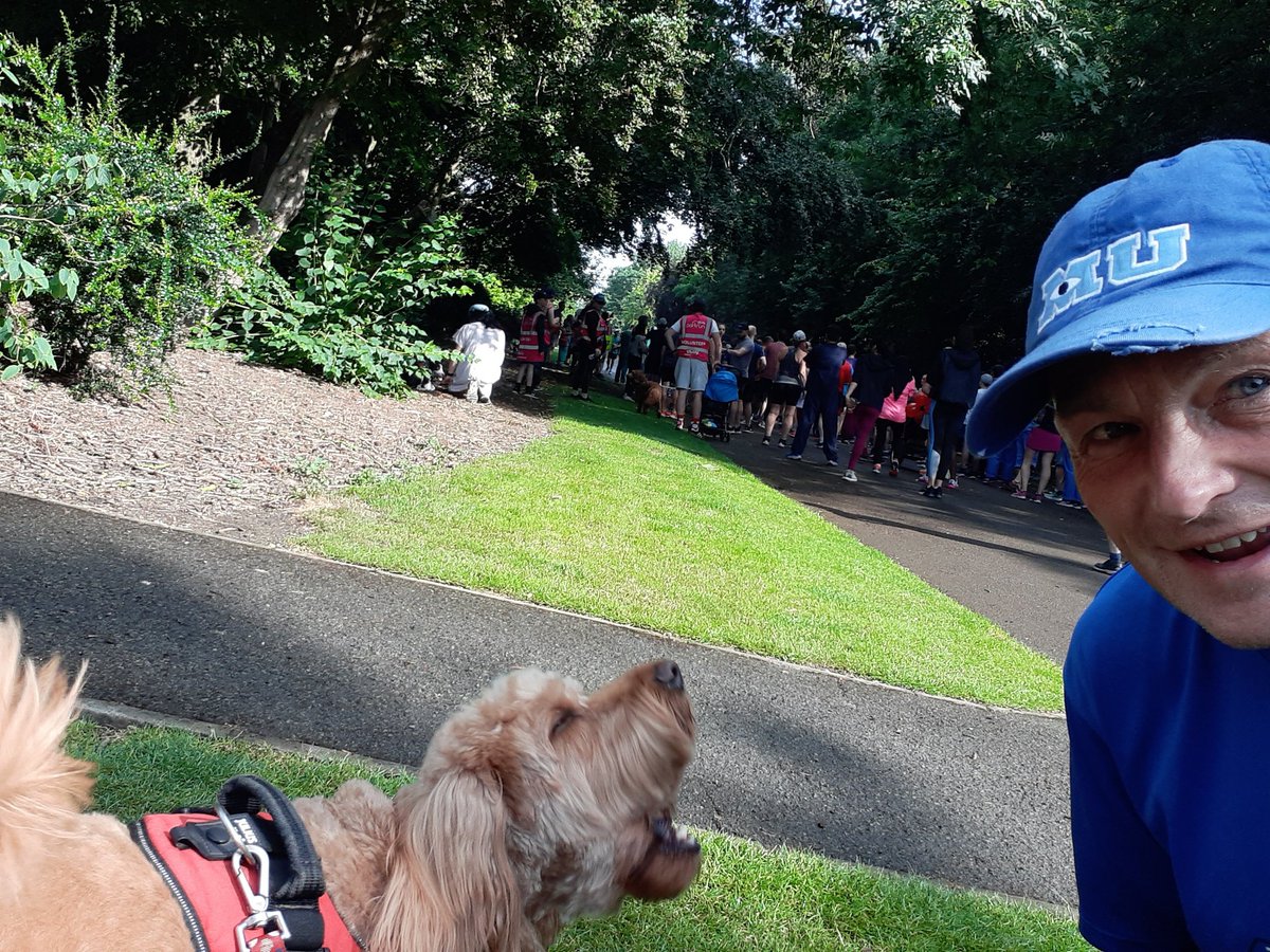 andy5000miles's tweet photo. My slowest ever #parkrun this morning with an unwilling companion who had literally to be dragged around the course...

The yawn in the first pic says it all 

#loveparkrun #BarneytheCockapoo #ImnotcrossImdisappointed @Dewsburyparkrun #NHS75parkrun https://t.co/5HPTdrRa4w