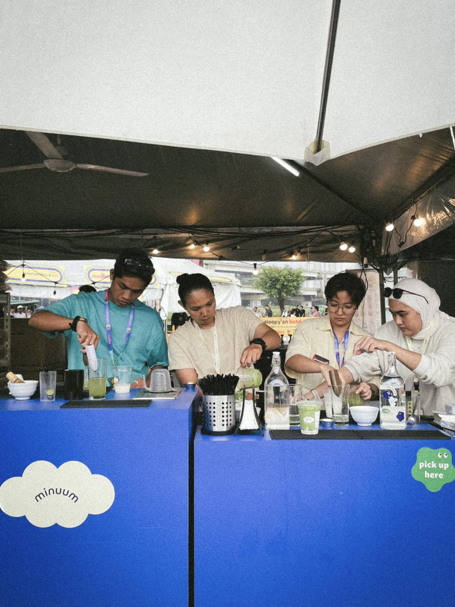 yiyieeen's tweet photo. COME AND SUPPORT @minuumkl at Nusafest today and tomorrow from 12pm - 12am. See you guys! 💙☁️ https://t.co/TstcgdqVJt
