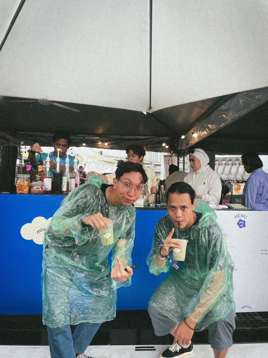 minuumkl's tweet photo. Nusafest what’s good 😎

Where y’all at? We will fix you matcha craving asap! So weave through the crowd and find our booth 👍 https://t.co/TWGPLoFEcw