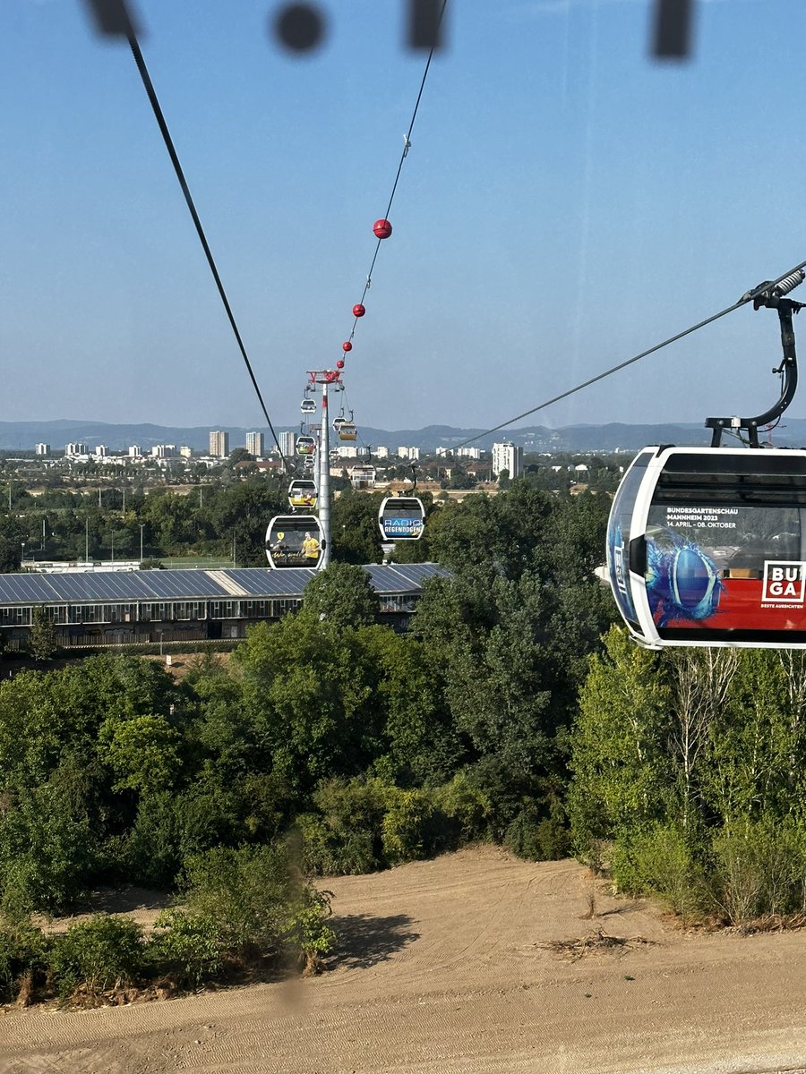 Seilbahn mitten in der Stadt, ein spannendes Verkehrskonzept und mein erstes Mal in einer Gondel ohne auf einen Berg zu fahren #buga