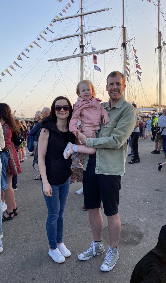 Great evening at the Tall Ships Festival in Hartlepool yesterday! Glad Mia has my music taste! @TheSherlocks @maximopark 🤘🏻 @indierock01 @indieshuffle @shiner_sam