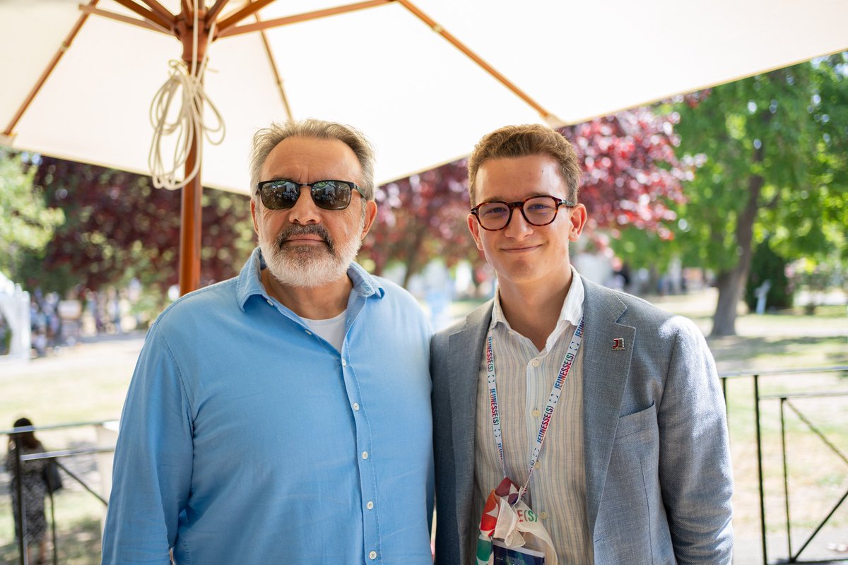 Alexandre De Almeida (@adealmeida18) on Twitter photo Merci <a href="/jpnadir/">Jean-Pierre Nadir</a> pour cet échange riche sur l'entrepreneuriat !
Hâte de vous accueillir à nos congrès parisien 📣 pour échanger avec 600 étudiants ingénieurs, commerciaux et universitaires venant de toute la France !🇨🇵 Merci <a href="/jpnadir/">Jean-Pierre Nadir</a> pour cet échange riche sur l'entrepreneuriat !
Hâte de vous accueillir à nos congrès parisien 📣 pour échanger avec 600 étudiants ingénieurs, commerciaux et universitaires venant de toute la France !🇨🇵
