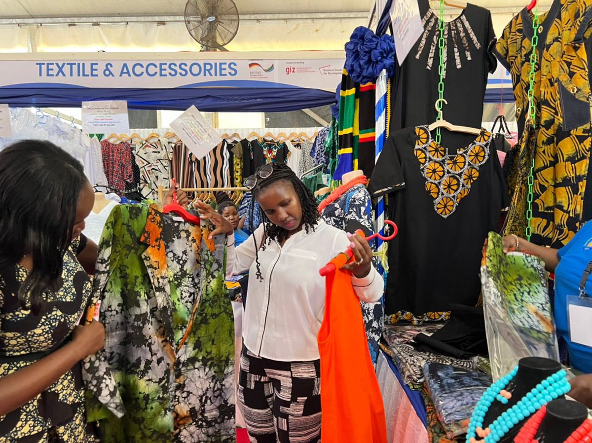 TanzaniaWomen's tweet photo. On 6th July, the GIZ-Business Scouts for Development (BSfD) team ,Ms Lydia Koch and Adela Kimambo visited women entrepreneurs at the TWCC booth on the on going #DITF.
Currently, the #BSfD program supports commercialization of fashion industry among women and youth in Tanzania. https://t.co/r1uUp7FBUi