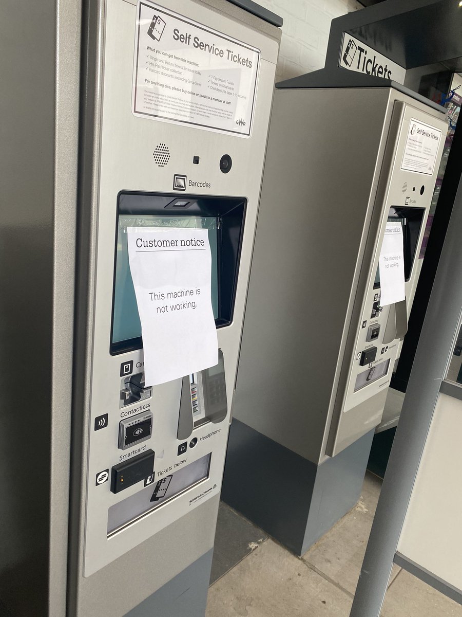 @RMTunion 2 of Didcot Parkway’s ticket machines yesterday.. ticket office very busy and then pretty much free travel when the Gateline opens. Also Didcot Parkway is a station that doesn’t have a TVM for cash at all #staffourstations