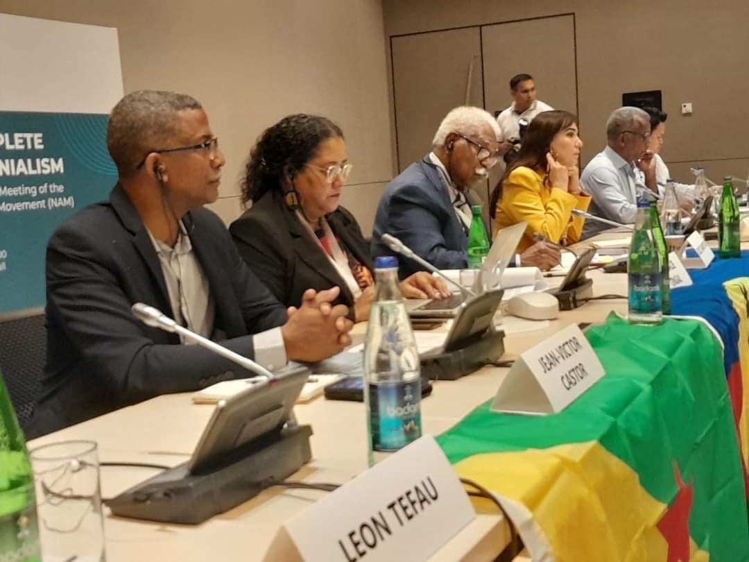 ArmandACHILLE's tweet photo. LAKANAKY🇳🇨et LAGWIYANN🇬🇫à Baku,6 juillet 2023
En marge du sommet du Mouvement des Pays  Non-alignés en AZERBAÏDJAN 🇦🇿une table-ronde s'est tenue pour dénoncer une énième fois l’impérialisme et le colonialisme français avec un appel à l’aide internationale pour renforcer la lutte https://t.co/sZVu1BqYYI