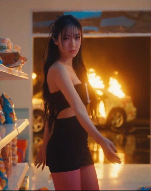 sinbspics's tweet photo. she's so powerful 🔥
#비비지 #신비 https://t.co/hscEEMspwT