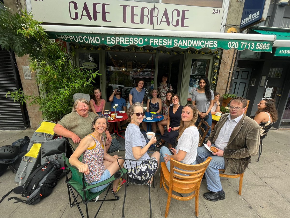 First swim of the day on Swim # 99/100. <a href="/CallyMasters/">CallyMastersSwimming</a> session - my first in a while! I’m usually on my summer ‘sabbatical’ 😬😂 2400m 
Post swim Cally road coffee! ❤️🏊🏻‍♀️