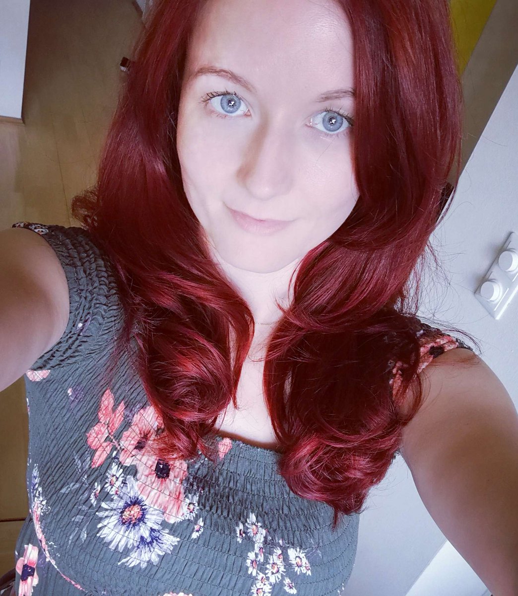 In der neuen #Podcast Folge zu Gast: <a href="/ElbenherzArt/">Christina Kraus</a>! Wir reden darüber, wie man eigentlich Künstlerin für <a href="/wizards_magicDE/">Magic Deutschland</a> wird und wie das Bild am Ende entsteht. Super interessant, unbedingt reinhören und Christina folgen! Links zu Audio und Video im nächsten Post. 
⏬⏬⏬