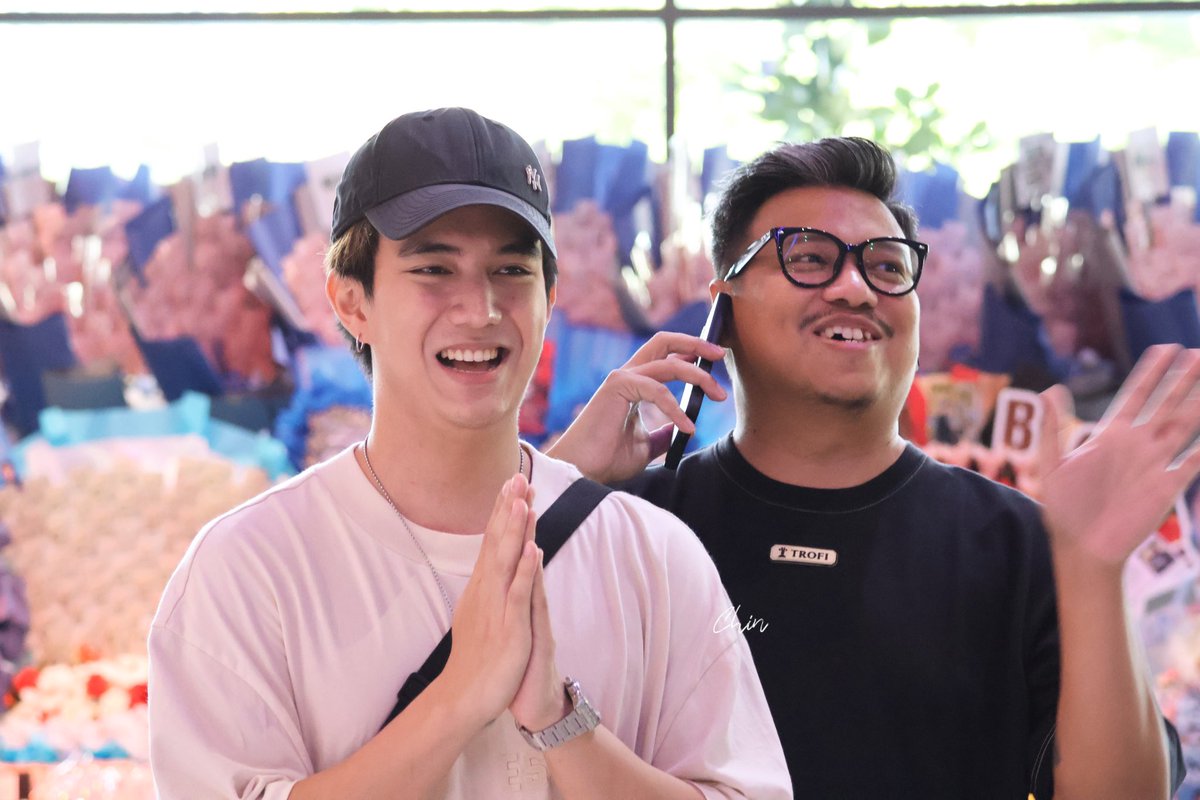 Chin_KameJesse's tweet image. โฟร์ทมากับผจก.ส่วนตัวเหรอ 😂 หยอกๆ นะคะพี่เน

@forthpcsp 
@stringnayyy 
#Fforthpcsp