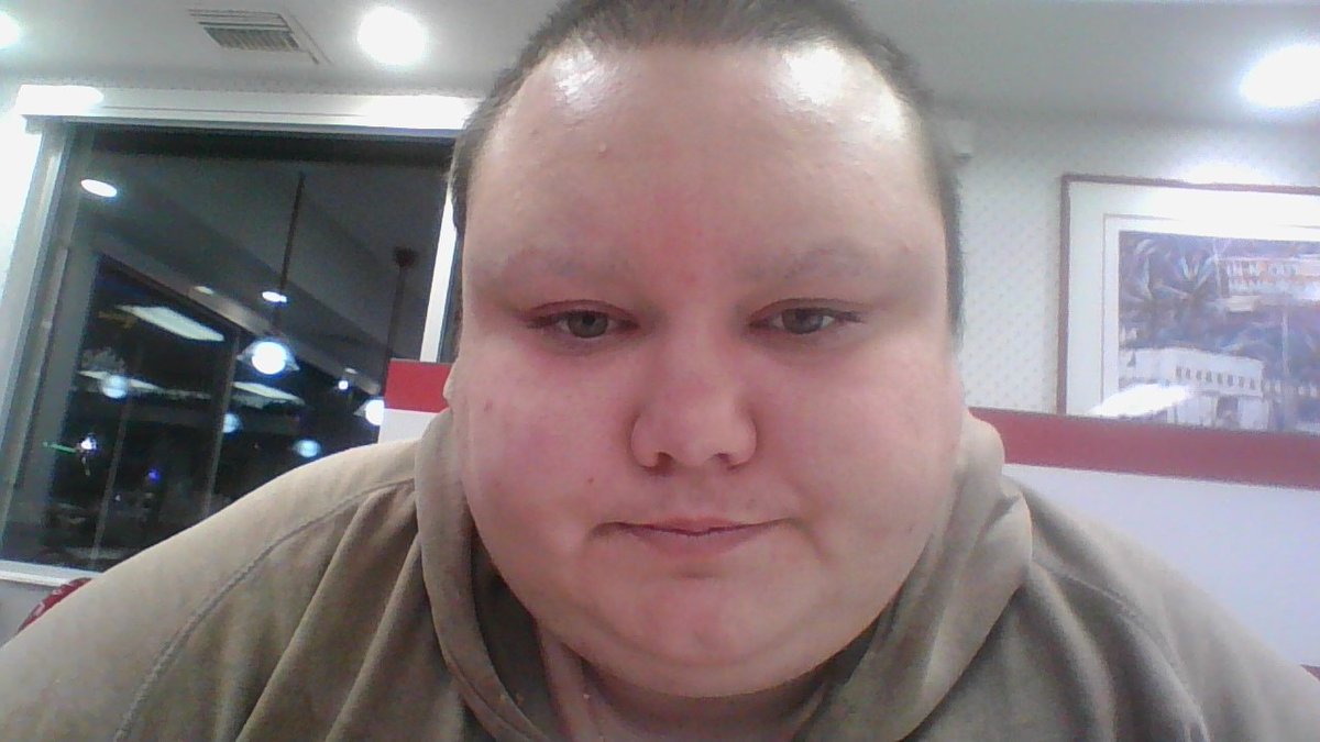KailinLEMB61594's tweet photo. i was, just out at in and out, this evening... https://t.co/0by6aLBPCU