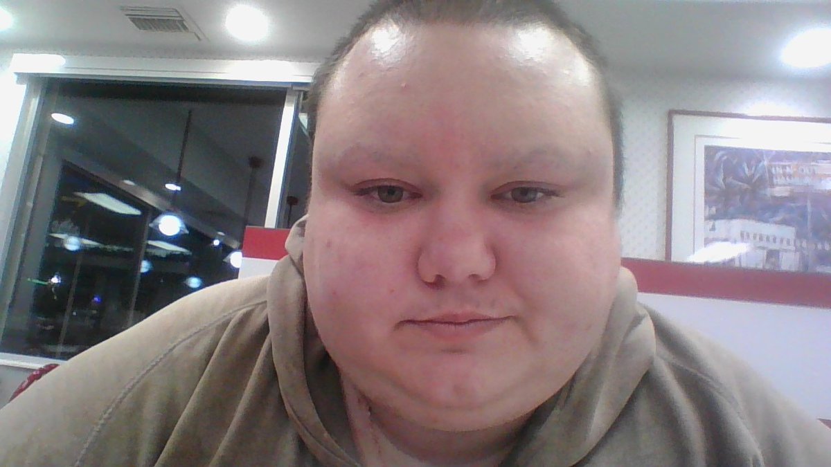 KailinLEMB61594's tweet photo. i was, just out at in and out, this evening... https://t.co/0by6aLBPCU