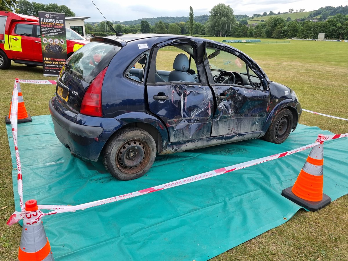 AshbourneStn's tweet photo. Morning everyone, the weathers holding out and the crowds are gathering here at the rec in Ashbourne- pop down to see us @AshbourneStn and watch us cut up a car to rescue a casualty from it 🚒 starting at 12 noon! https://t.co/JDFCQguKkO