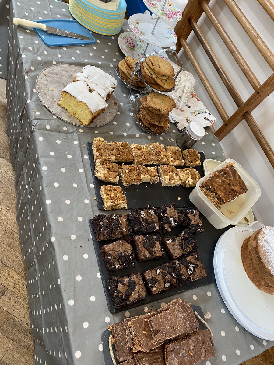 MissHopkinsAVPS's tweet photo. Our Summer fair is happening today… 12-2pm! Come and join us! @AbbeyVillagePS https://t.co/qckq8j3cIp