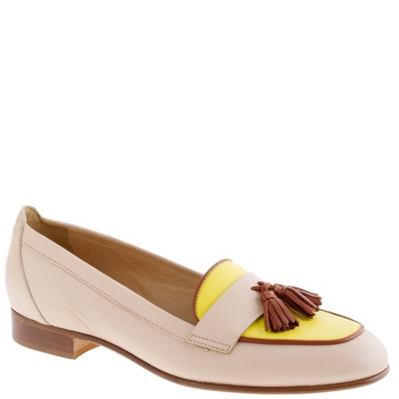 gavriel_us's tweet photo. So good I had to share! Check out all the items I'm loving on @Poshmarkapp #poshmark #fashion #style #shopmycloset #jcrew: https://t.co/p9o0qGsODX https://t.co/6RPaYq4I42