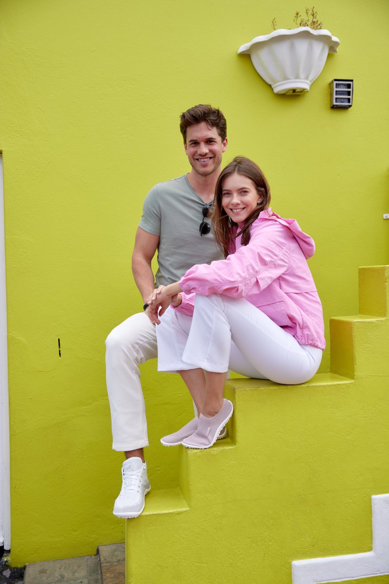 LeguanoI's tweet image. Leguano Range - This minimalist shoe provides the freedom of movement necessary for all daily challenges. It has a unique and comfortable fit and is ideal for both the office and free time. #barefootshoes #barefoot #steplightly #barefootsandals #feet #foothealth #Mindfulness