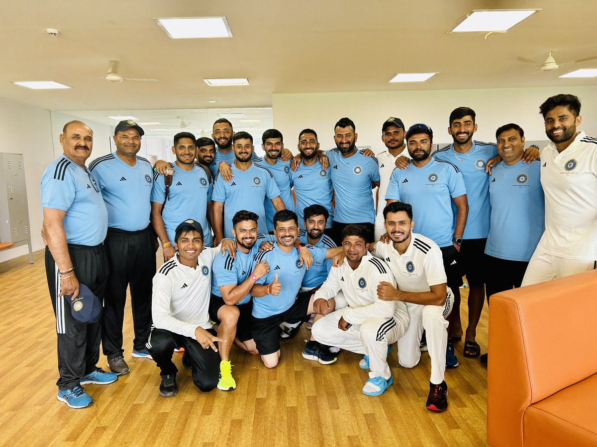 dajadeja9333's tweet photo. To the finals 💪 
#DuleepTrophy https://t.co/zq33FukXda