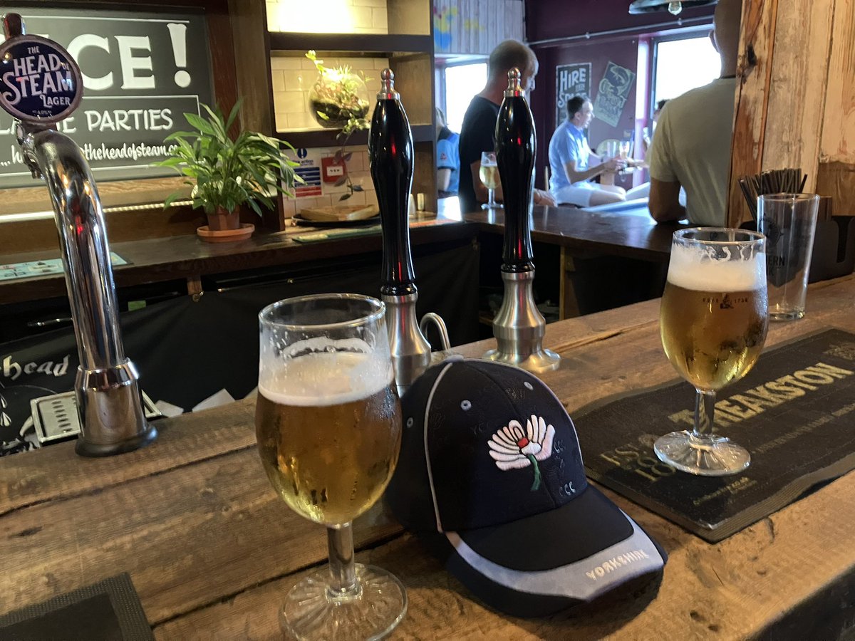 #Ashes2023 going to be a tricky morning session under the covers….