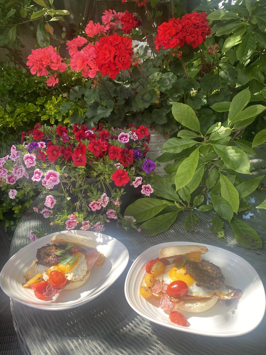 DeirdreGiblin1's tweet photo. Breakfast in the garden with my son as we get ready for my daughterโs return from Uni in #Groningen today. I count my blessings that for a few weeks Iโll have both of my kids under my roof at the same time ๐ฉโ๐งโ๐ฆ๐ https://t.co/kF2L4jrf1c
