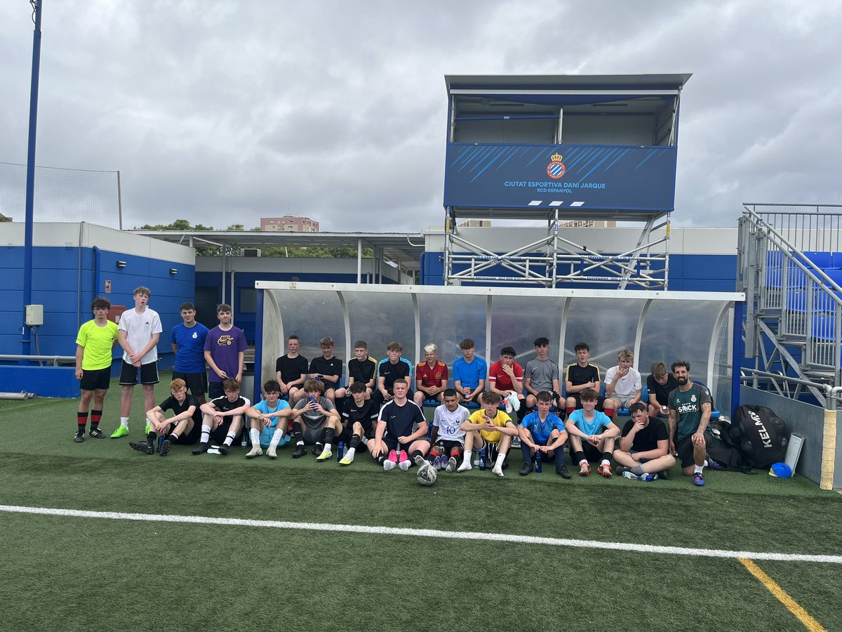 Fantastic trip with these amazing students <a href="/ridgewaypedept/">Ridgeway Academy PE Department</a> #Barca23 #RWAmigos 🇪🇸👌