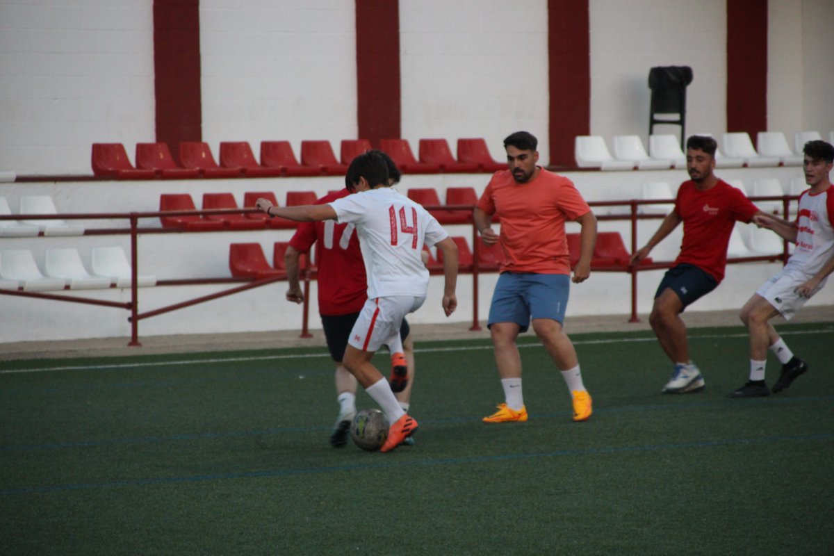 Lora Información tweet media