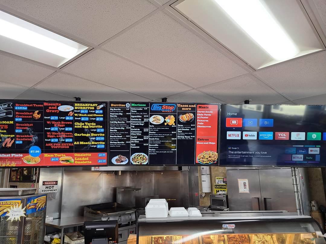 TvMount2's tweet image. We offer professional tv mounting at affordable rates.We mount any tv size and provide the mounts!!! #pastfewweeksinstallations 

#tvwallmounting #tvbracket #CCTVCamera #dishinstall
talk to us:  +265(0)888 912 835
                    +265(0)995 692 296