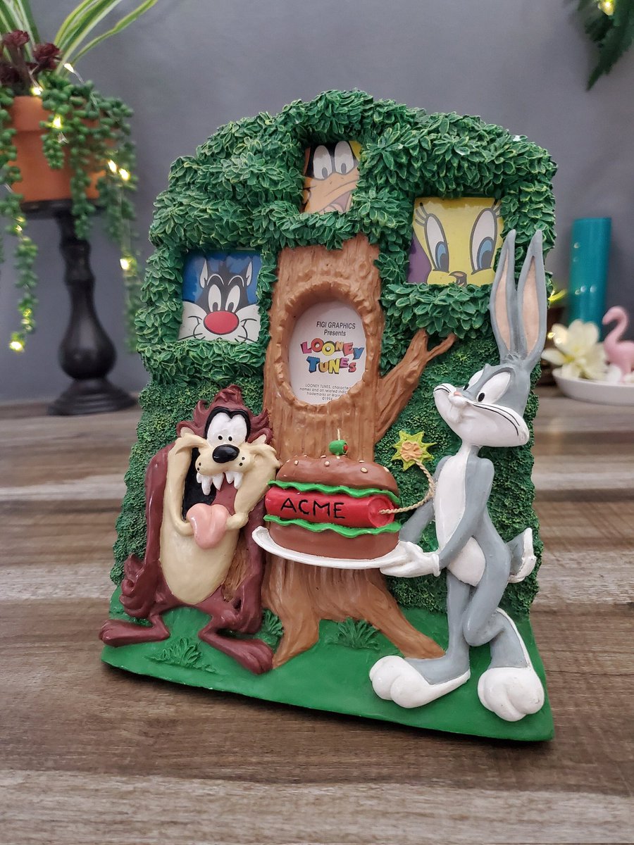 rorie_burke's tweet image. #MyNostalgicLife #LooneyTunes #vintageframe
etsy.com/listing/139712…