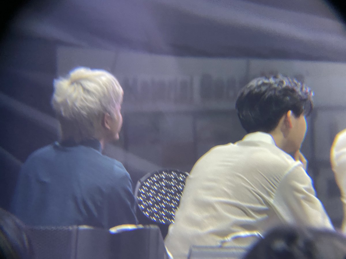 kmusify's tweet photo. 20230708 #LACON2023

The boys are sat on stage wearing Barongs watching the fan video prepared by the Filipino Hit Bite Love fans

 #Tae #Vic #Jurkung #Newyear #AlanBigboss #Goove  #HitBiteLoveinMNL2023 @wishusluckent #LACON https://t.co/hHUxv2HWmb