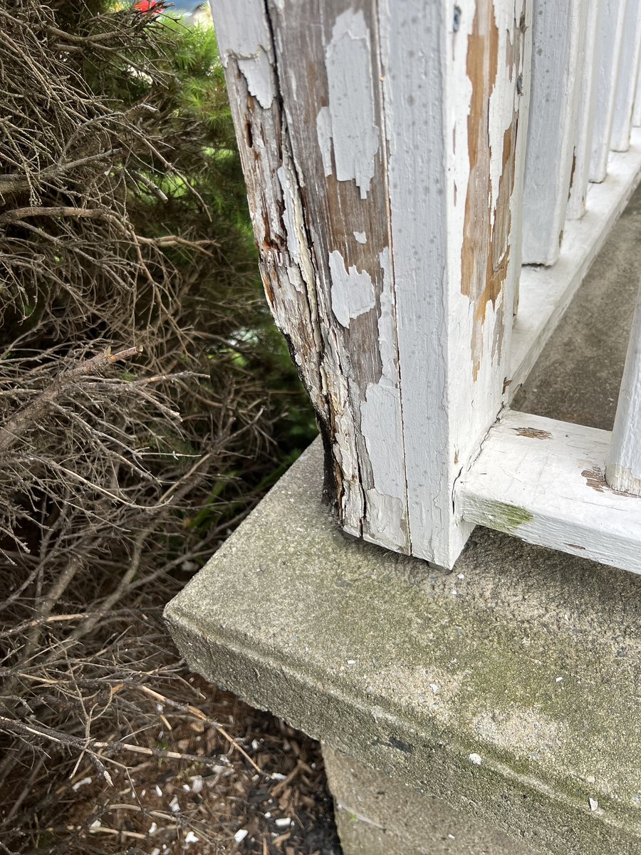 handyable's tweet photo. Rotten fence and columns post  Repair 

Let us help!! 
 give us a call for a free quote at (914)837-5404 

Or visit https://t.co/oGXsuTQ2eb https://t.co/u7aGWhh7wJ
