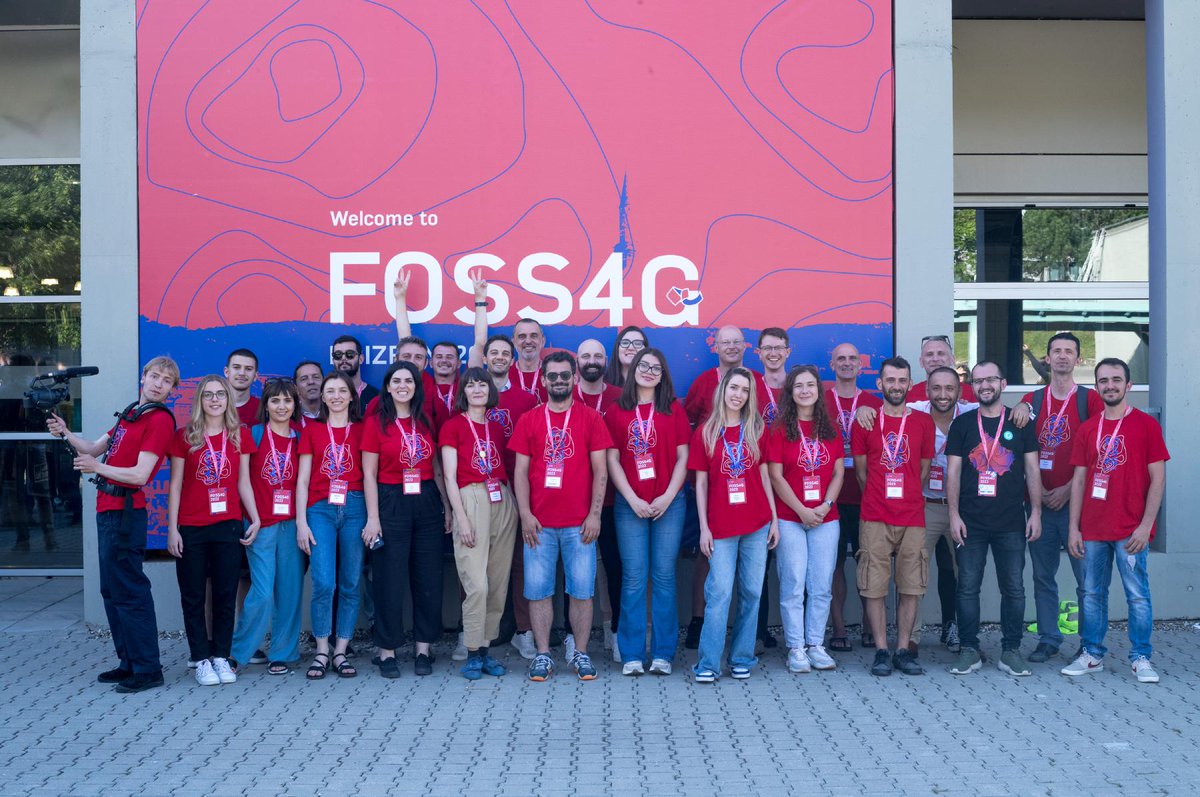 GresaNeziri's tweet image. We did it! We hosted @foss4g, successfully (I hope), and what an incredible experience it was!

Last week was truly intense, but all the hard work paid off. For #Kosovo, hosting #FOSS4G meant so much more than just organizing a conference. We became part of a geospatial community
