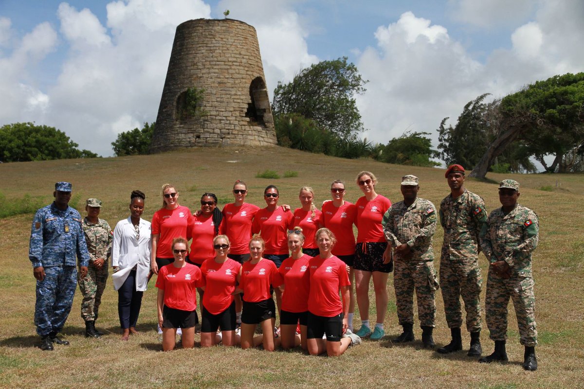 netball_ams's tweet photo. AMS Netball team met the Antigua&amp;Barbuda Defence force , great to learn about their military life and discuss British Army Life and see the differences and similarities amongst both Armed Forces thank you for being welcoming and showing us around @ArmySportsLTRY @ArmyMedServices https://t.co/L9Eh13A6Dj