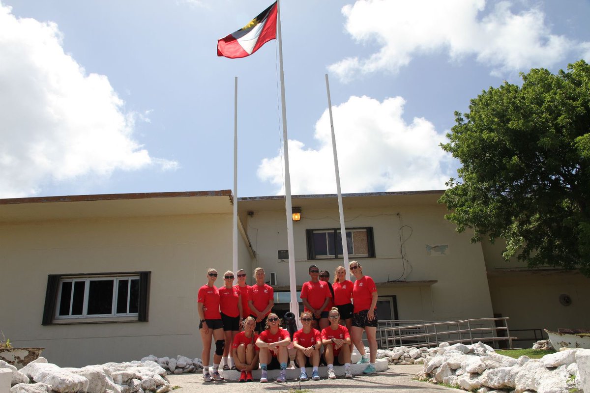 netball_ams's tweet photo. AMS Netball team met the Antigua&amp;Barbuda Defence force , great to learn about their military life and discuss British Army Life and see the differences and similarities amongst both Armed Forces thank you for being welcoming and showing us around @ArmySportsLTRY @ArmyMedServices https://t.co/L9Eh13A6Dj