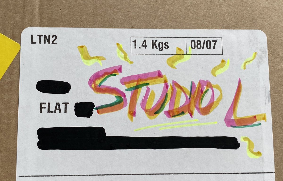 Lawyartist's tweet image. I CAN’T BELIEVE MY #AcrossTheSpiderVerse book is finally here. ✨✨✨

Been waiting for it since I saw the movie. 

I need to break everything down and understand their choices.

Cheeky Miles type sticker in the last frame

#StudioL #Lawyartist