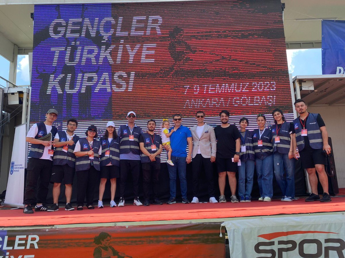 sporgonulluler's tweet photo. Türkiye Kürek Federasyonu Gençler Türkiye Kupası Ankara Gölbaşı’nda devam ediyor.

#TürkiyeKürekFederasyonu #SporGönüllüleri https://t.co/LHq4FEzVnX