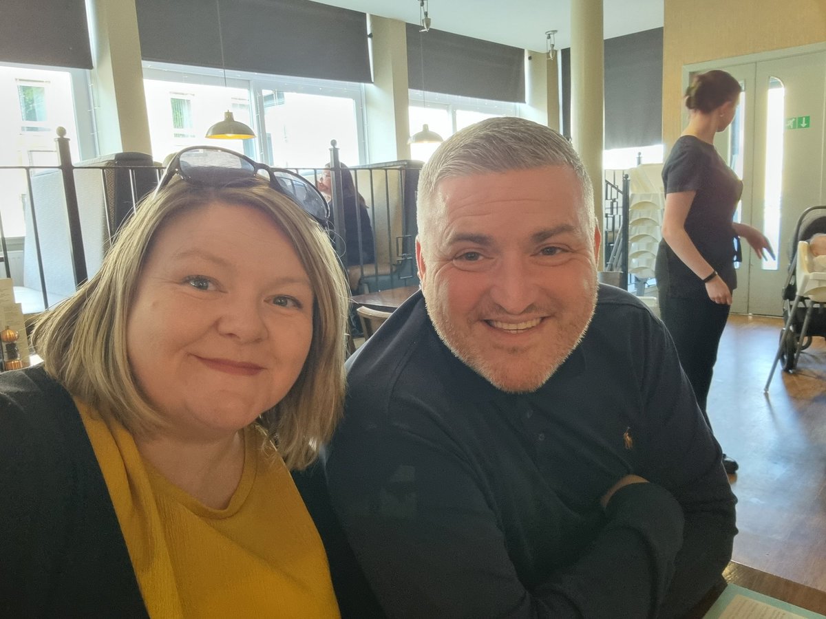 stephstinson's tweet photo. Happy 17th Wedding Anniversary @Terry_Stinson love u always 💖 30yrs since we first got together. Time flies when ur having fun ! Xx 🍾🥂💚🎊🥳🎉 https://t.co/HfaimyRwyW