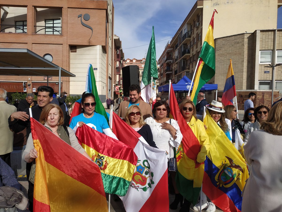 felixucv's tweet image. ⚠️No aceptes marcas falsificadas 

Los Hispanoamericanos sabemos muy bien que la #Españaquenosune y en la que #TodosContamos va de la mano con @NunezFeijoo

Todos los colores y todos los acentos son del @ppopular 

🇦🇷🇧🇷🇨🇱🇪🇨🇨🇴🇻🇪🇵🇪🇧🇴🇺🇾🇵🇾🇨🇺🇩🇴🇵🇷🇵🇦🇬🇹🇭🇳🇨🇷🇳🇮🇸🇻🇲🇽🇪🇸